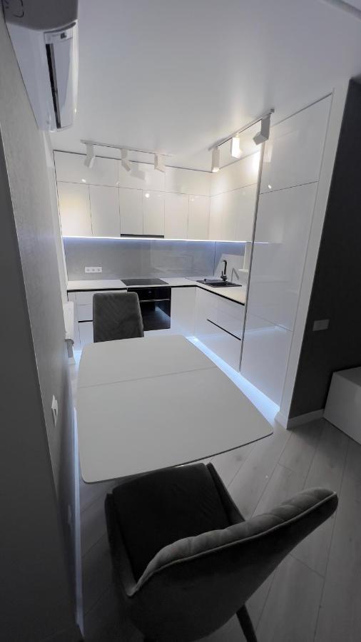 Ferienwohnung Modern Gagarina Avenue Dnipro Exterior foto